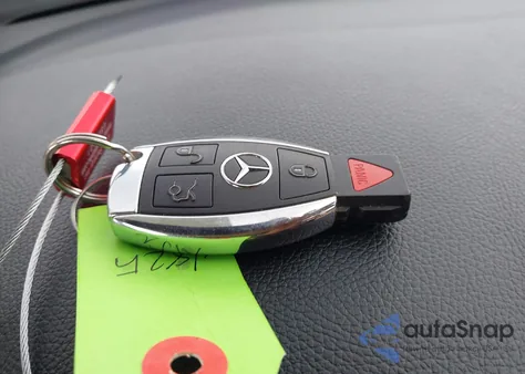 2019 Mercedes-Benz Glc 350E 4Matic z USA, uszkodzony, nr VIN WDC0G5EB3KF578400